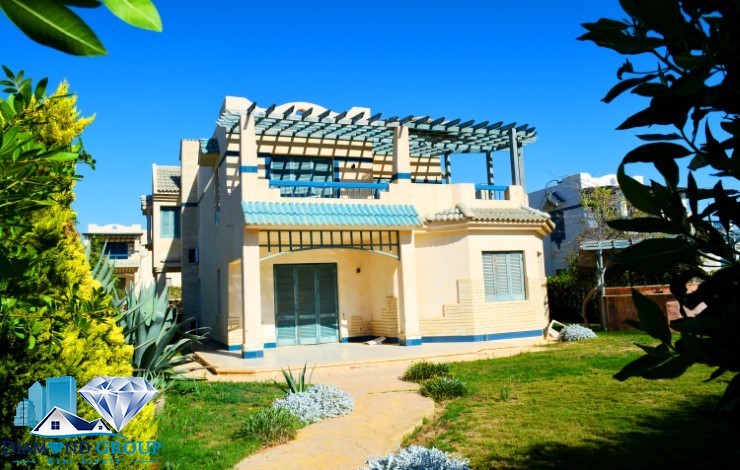 Opportunity &quot;&quot; Villa for sale, first row, sea, fully furnished, Mina Village 4, Cinderella model
