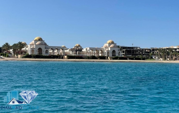 I own the Platinum Resort, which is considered one of the finest resorts in Hurghada